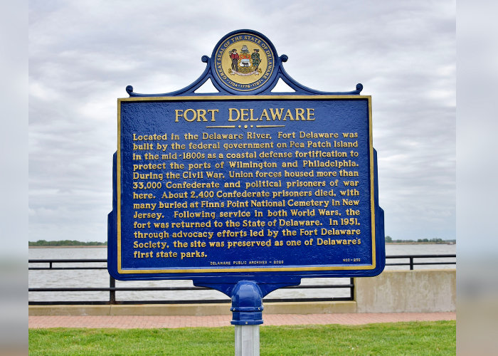 Photograph of the Fort Delaware historical marker in Delaware City, Delaware.